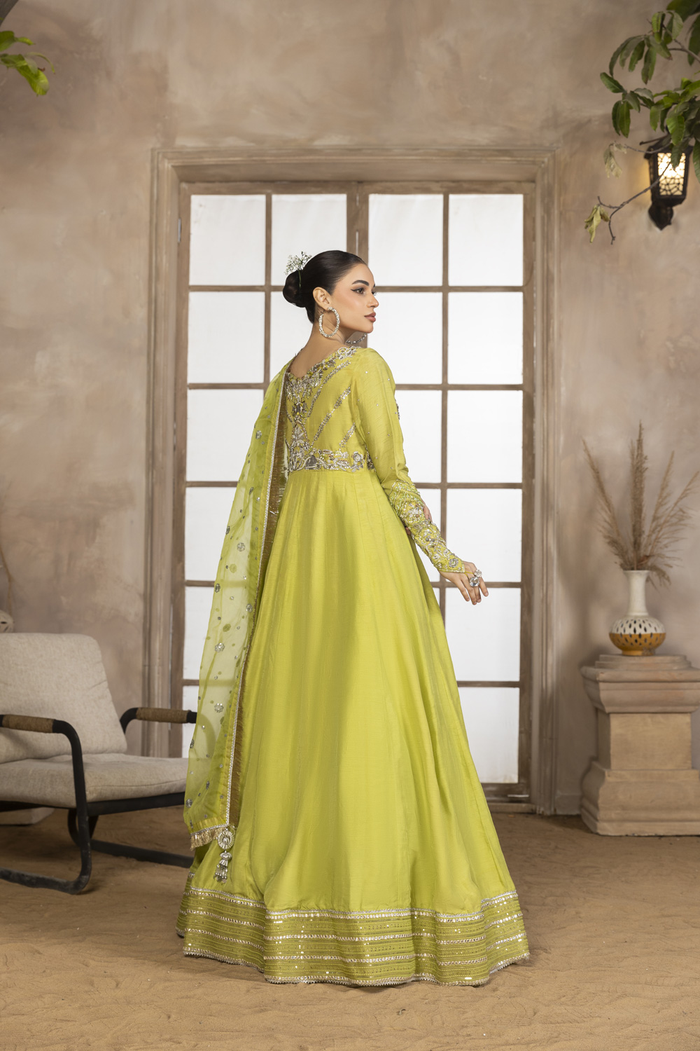 Alternative view of Noor-Ul-Ain